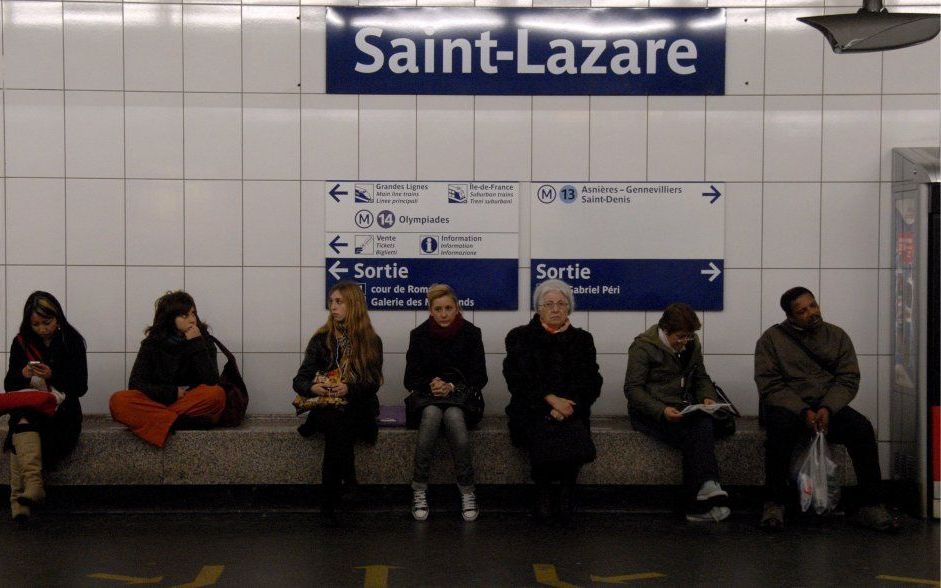 Arrestatie om valse bommelding Franse metro. Foto EPA