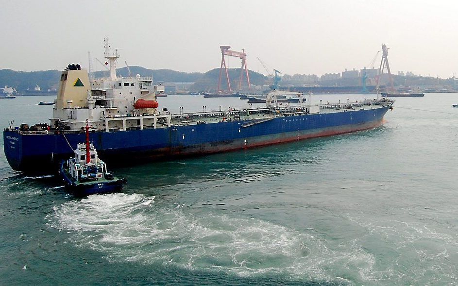 Schip uit Japan voor de kust van Zuid-Korea. Foto EPA