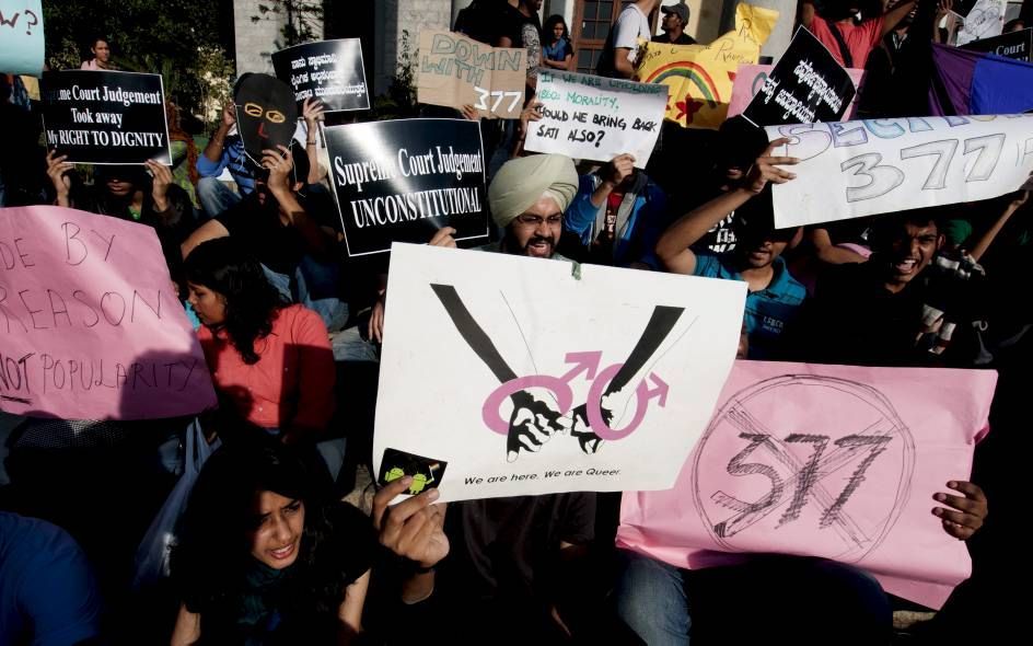 Voorstander van het homohuwelijk in India tijdens een protestbijeenkomst, beeld EPA