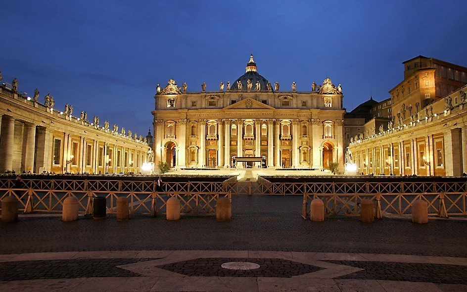 Het Sint-Pietersplein in Rome. beeld ANP