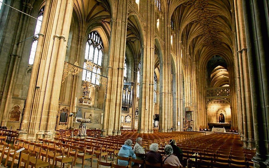 In de Kerk van Engeland klinkt de roep om hervorming, ook van het gebruik van titels. beeld RD, Anton Dommerholt