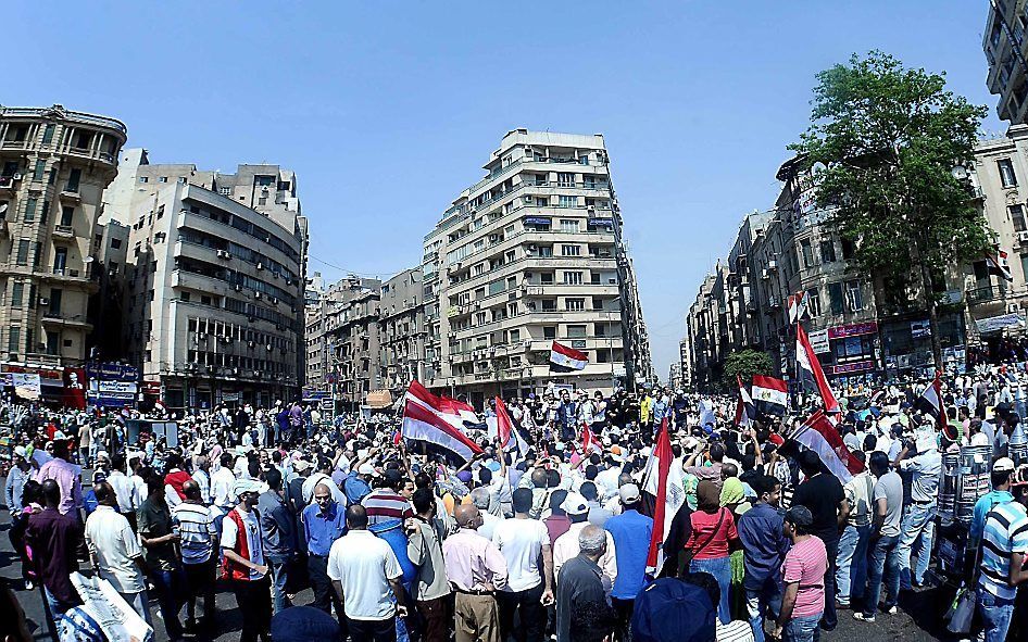 Enkele duizenden Egyptenaren verzamelden zich de afgelopen dagen opnieuw op het Tahrirplein. Foto EPA