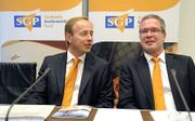 Van der Staaij en Dijkgraaf woensdag tijdens de presentatie van het verkiezingsprogramma. Foto ANP
