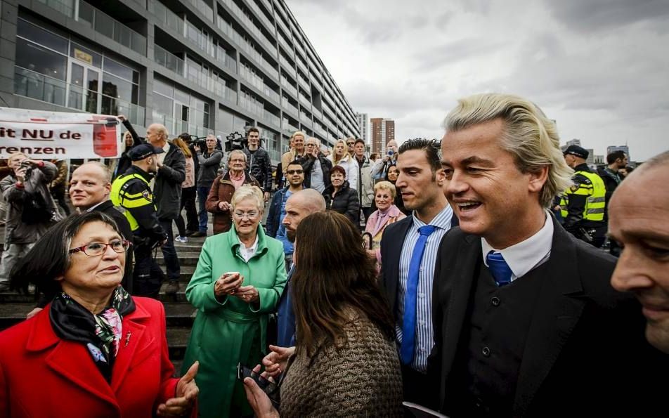 Een belangrijke verklaring voor deze sympathie voor Wilders bij een deel van het reformatorisch volksdeel is zijn krachtige protest tegen de komst van vluchtelingen en tegen de islamisering.  beeld ANP