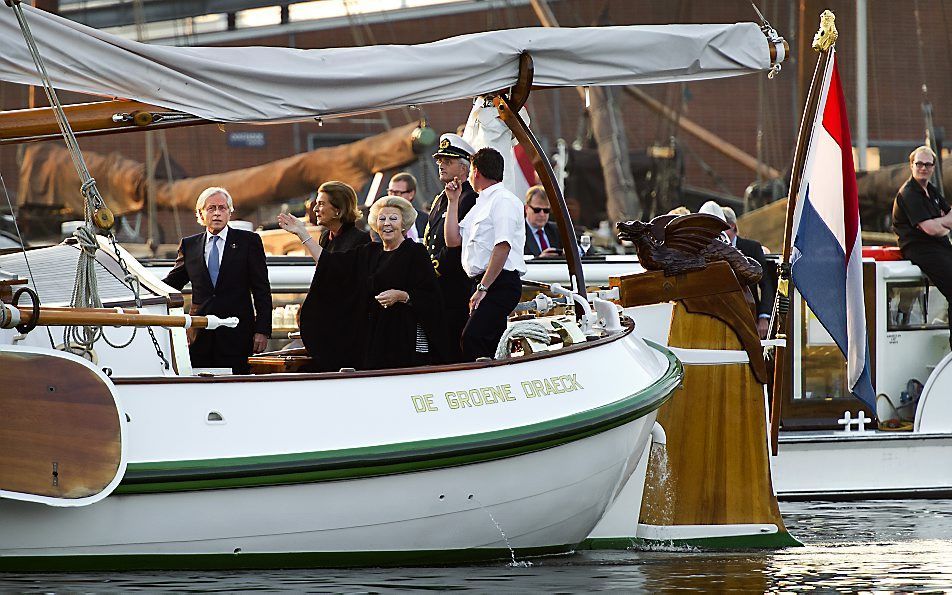 De koningin arriveert bij het Scheepvaartmuseum.  Foto ANP