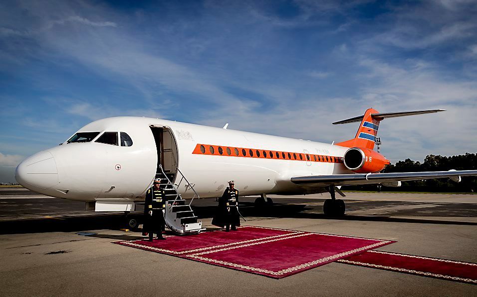 De oranje-witte Fokker 70 PH-KBX (koningin Beatrix). beeld ANP