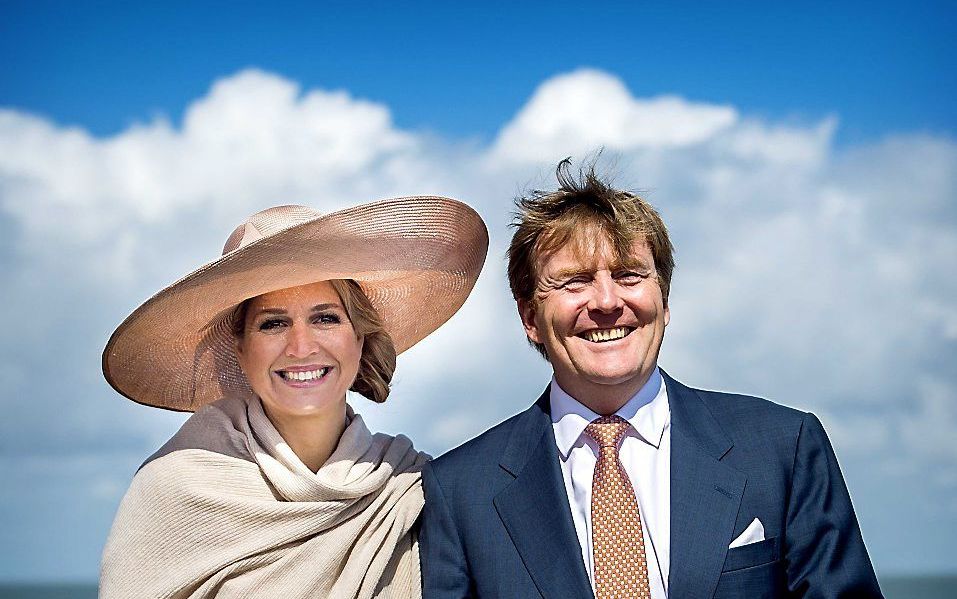 Koning Willem-Alexander en koningin Máxima in Sluis. beeld ANP