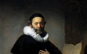 De Haagse predikant Johannes Wtenbogaert, geschilderd door Rembrandt in 1633. De remonstrantse predikant was bevriend met Arminius en de voornaamste opsteller van de Remonstrantie. beeld The Yorck Project