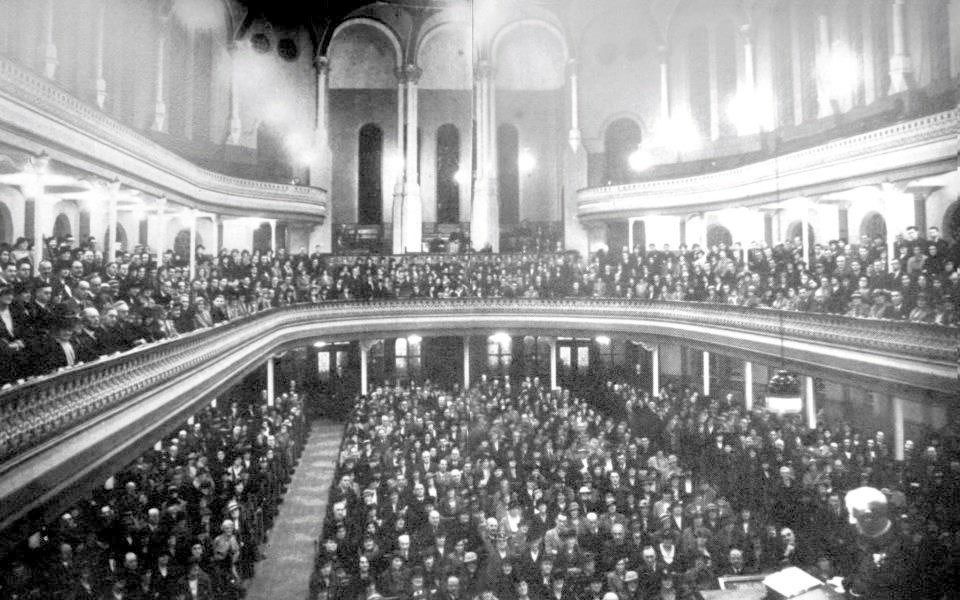 Kerkdienst in de Westminster Chapel in Londen. beeld RD