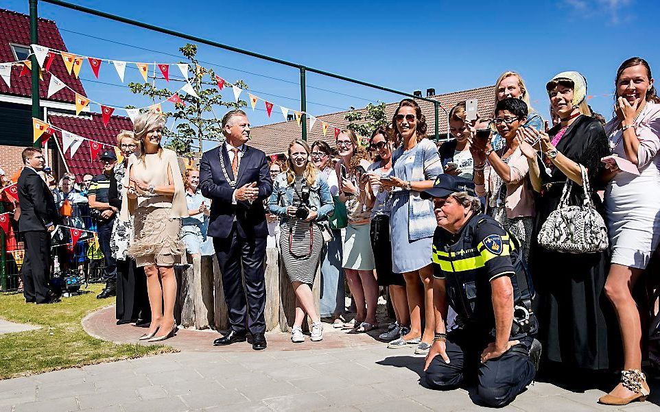 Koningin Maxima bezocht dit jaar Urk als startsein voor Burendag. beeld ANP