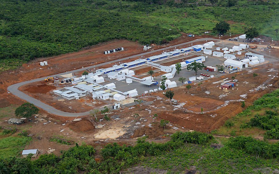 FREETOWN. Sierra Leone kan de strijd tegen ebola, ondanks internationale hulp, niet aan. beeld EPA