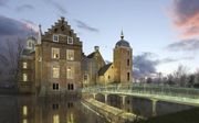 Architect Hans van Heeswijk ontwierp de glazen brug over de kasteelgracht. beeld Museum MORE