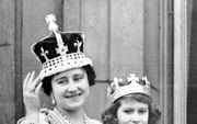 Koningin Elizabeth Bowes-Lyon van Engeland droeg de kroon met Koh-I-Noor bij speciale gelegenheden.