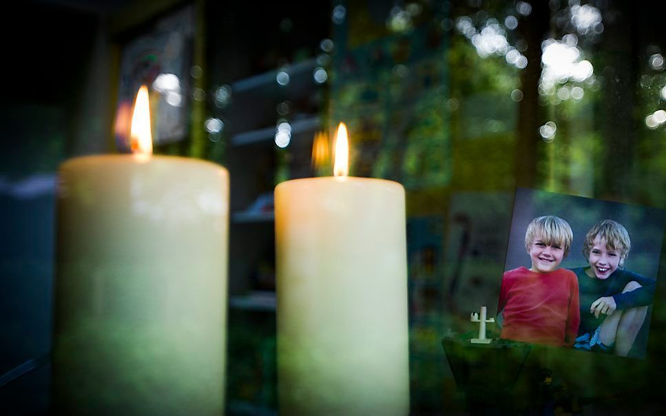 Ruben (9) en Julian (7) werden in mei 2013 om het leven gebracht door hun vader, die daarna de hand aan zichzelf sloeg. Het hele land kwam in beweging tijdens de wekenlange zoektocht naar de twee kinderen. beeld ANP