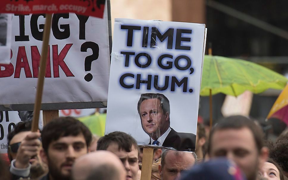 Protest tegen Cameron in Londen. beeld EPA