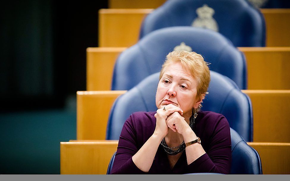 Kamerlid Corrie van Brenk (50PLUS) organiseerde een gesprek met ouderen die in armoede leven. beeld ANP, Bart Maat