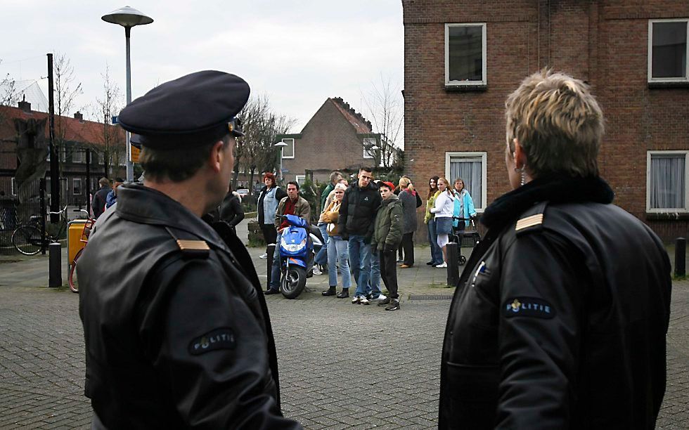 Onrust in de wijk Ondiep nadat een agent iemand doodschoot. Foto ANP