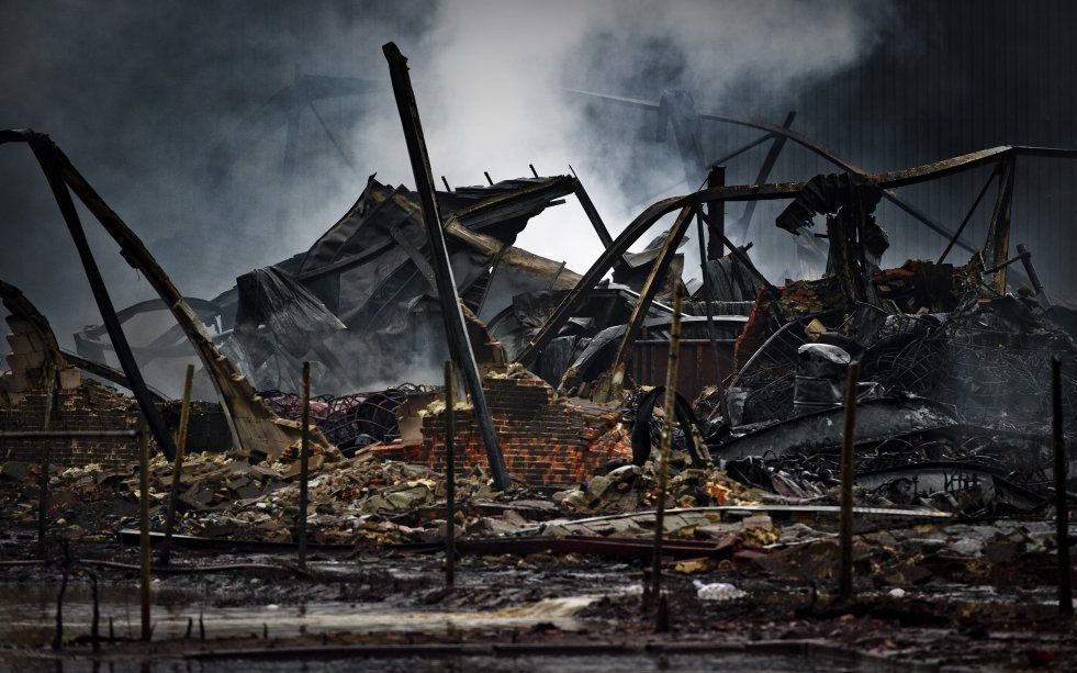 Ravage na brand bij Chemie-Pack in Moerdijk. Foto ANP