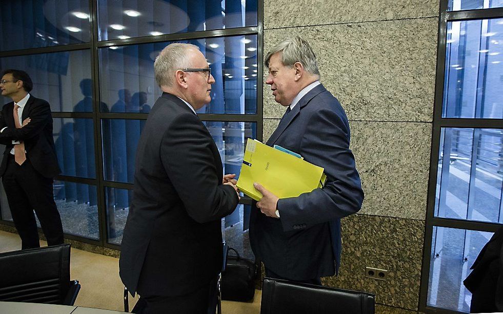 De ministers Timmermans en Opstelten, beeld ANP.