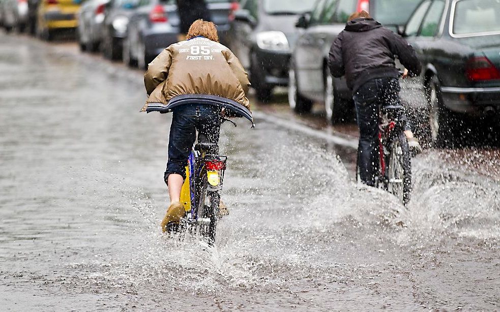 Wateroverlast in Haarlem op 14 juli 2012.  Foto ANP