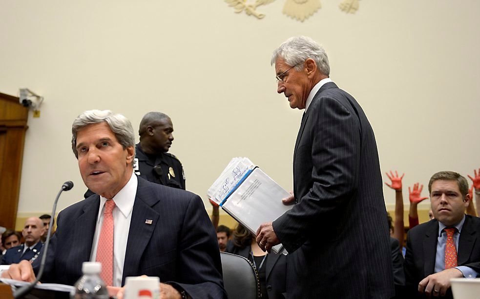 Kerry (links) en Hagel tijdens een overleg over Syrië. Foto EPA