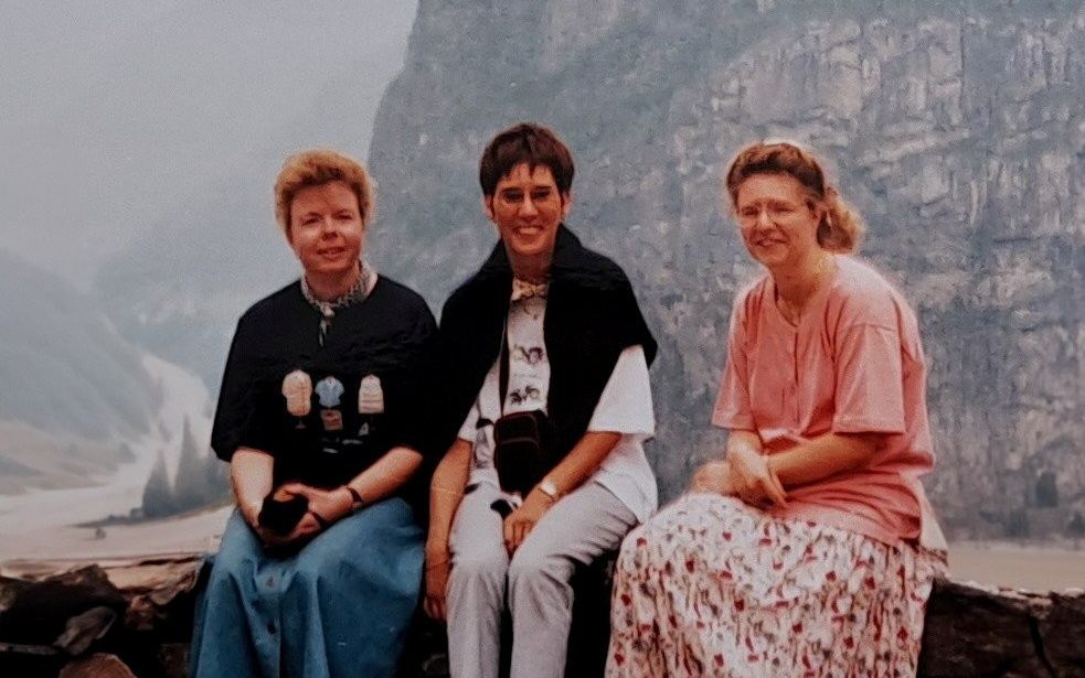 Betty, Tjalline en Rinette in Noorwegen in 1996. beeld Betty Schuit