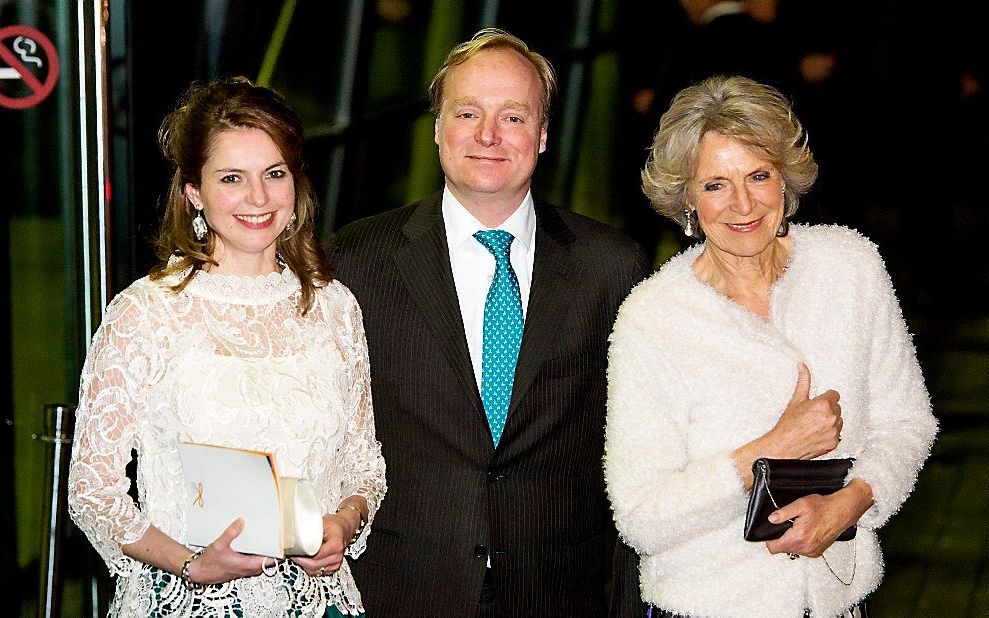 Prins Carlos van Bourbon-de Parme (m.), prinses Annemarie (l.) en prinses Irene. beeld ANP, Koen van Weel