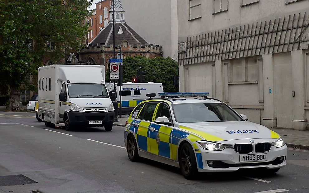 Mair verscheen zaterdag in Londen in de rechtszaal. Hem wordt onder meer moord, zware mishandeling en verboden wapenbezit ten laste gelegd. beeld AFP