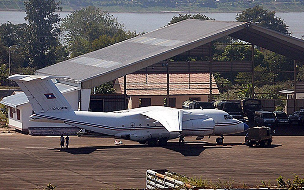 Een Antonov 74TK-300 van de luchtmacht van Laos. beeld EPA