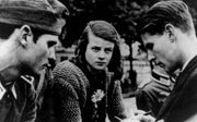 Hans Scholl, Sophie Scholl en Christoph Probst in de zomer van 1942.