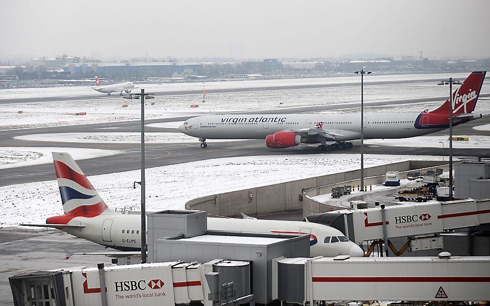 Besneeuwd Heathrow.   Foto EPA