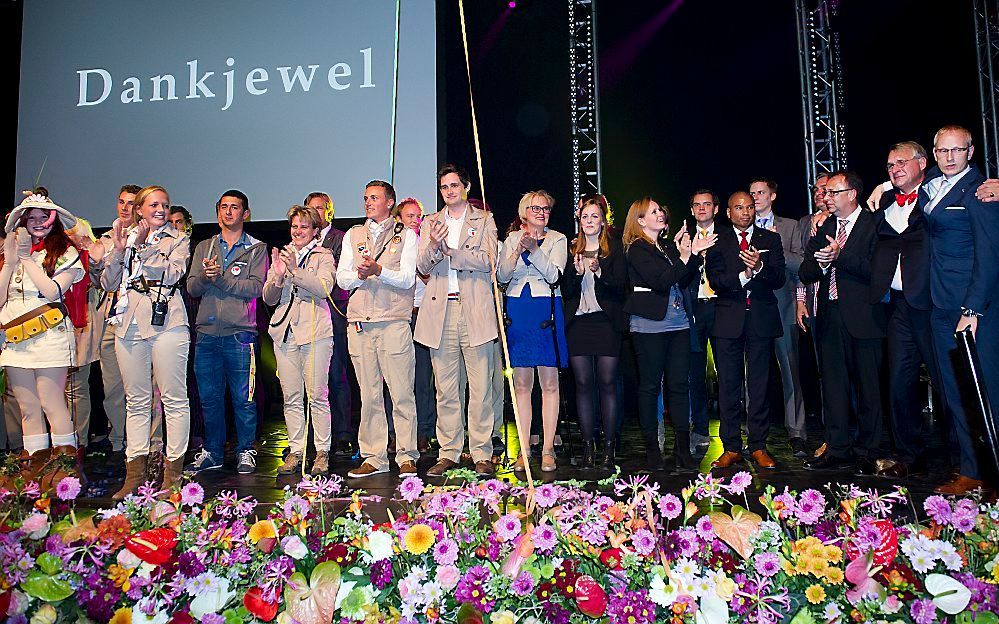 Het personeel van Floriade 2012 wordt in het zonnetje gezet tijdens de slotceremonie. De organisatie van de zesde Wereldtuinbouwtentoonstelling droeg officieel het stokje over aan Almere.  Foto ANP