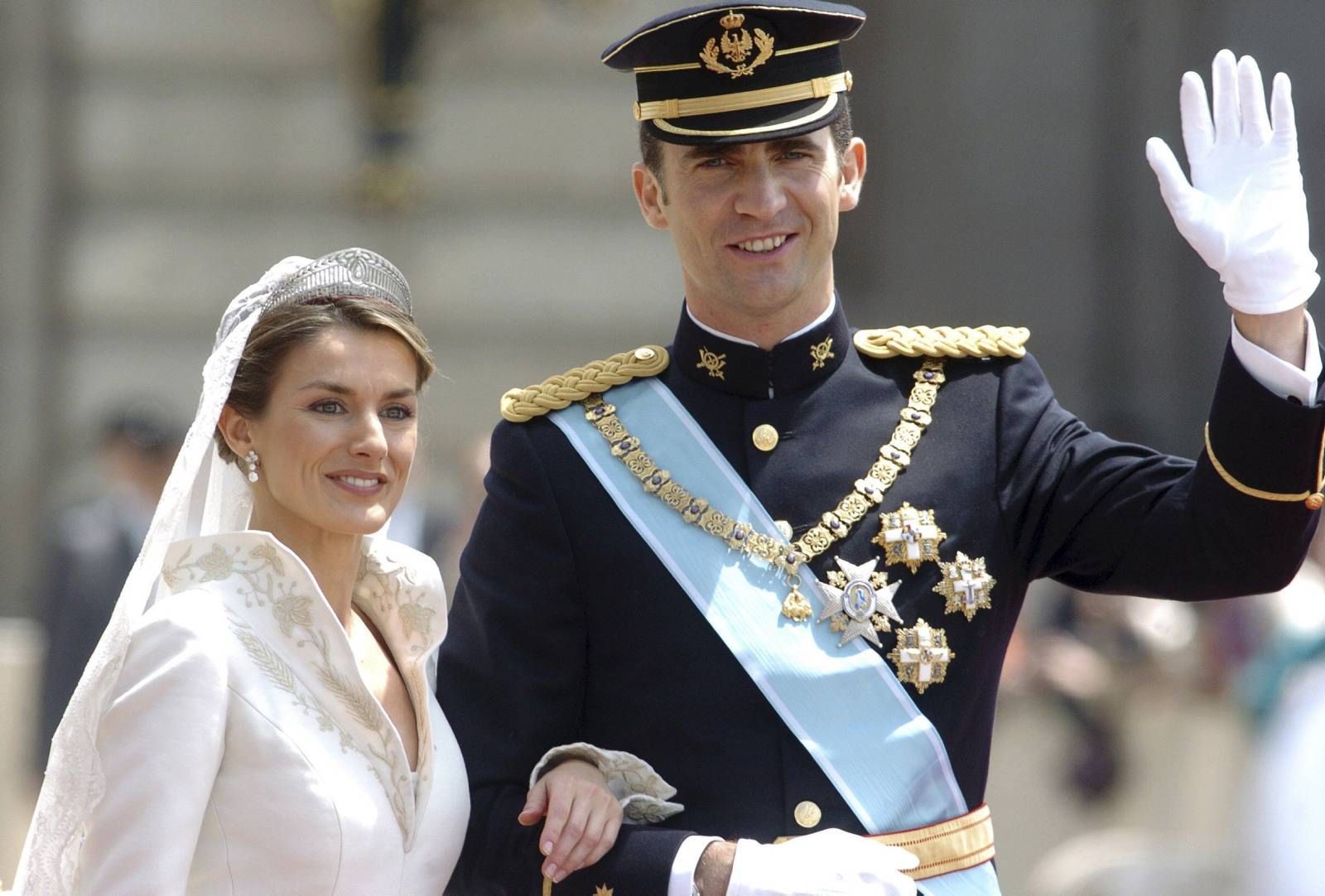 2019-09-02-katMA1-Felipe_en_Letizia_in_2004-3-FC-V_web.jpg