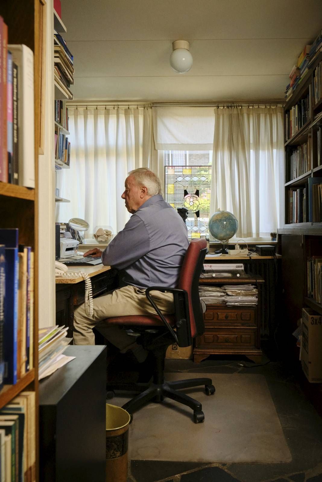 2020-09-26-rdMAG6-kamsteeg_aan_het_werk_staand-5-FC_web.jpg
