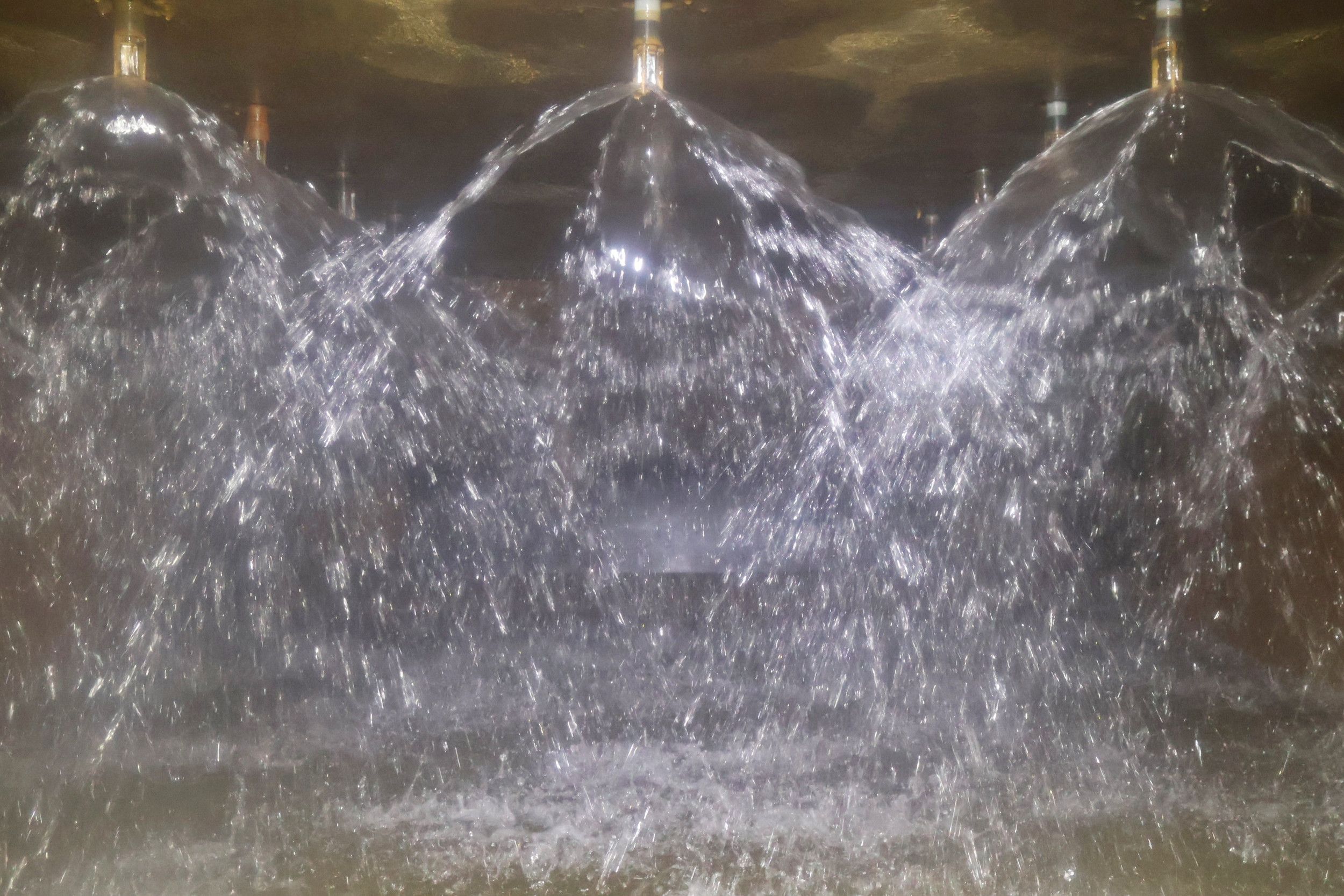 Opgepompt ruwwater dat wordt belucht