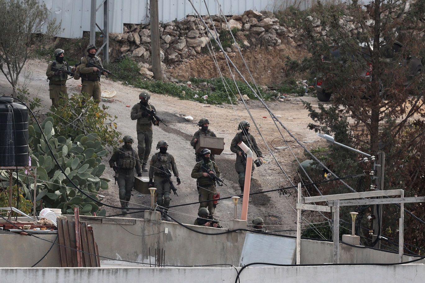 Israëlische militairen op de Westelijke Jordaanoever. beeld AFP, Jaafar Ashtiyeh