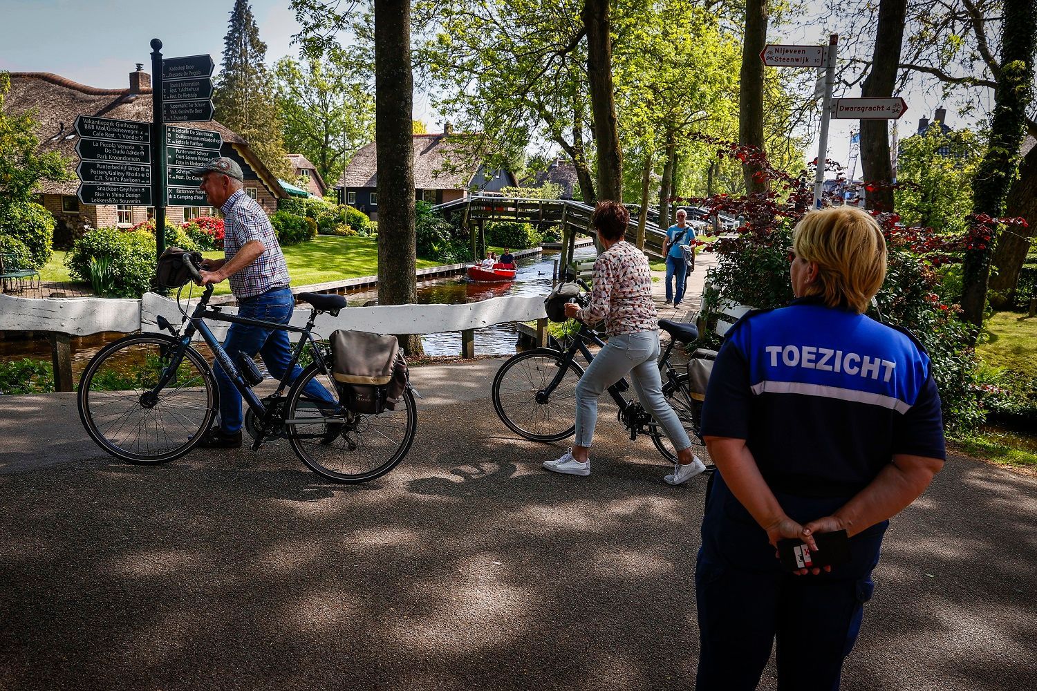 handhaving giethoorn.jpg