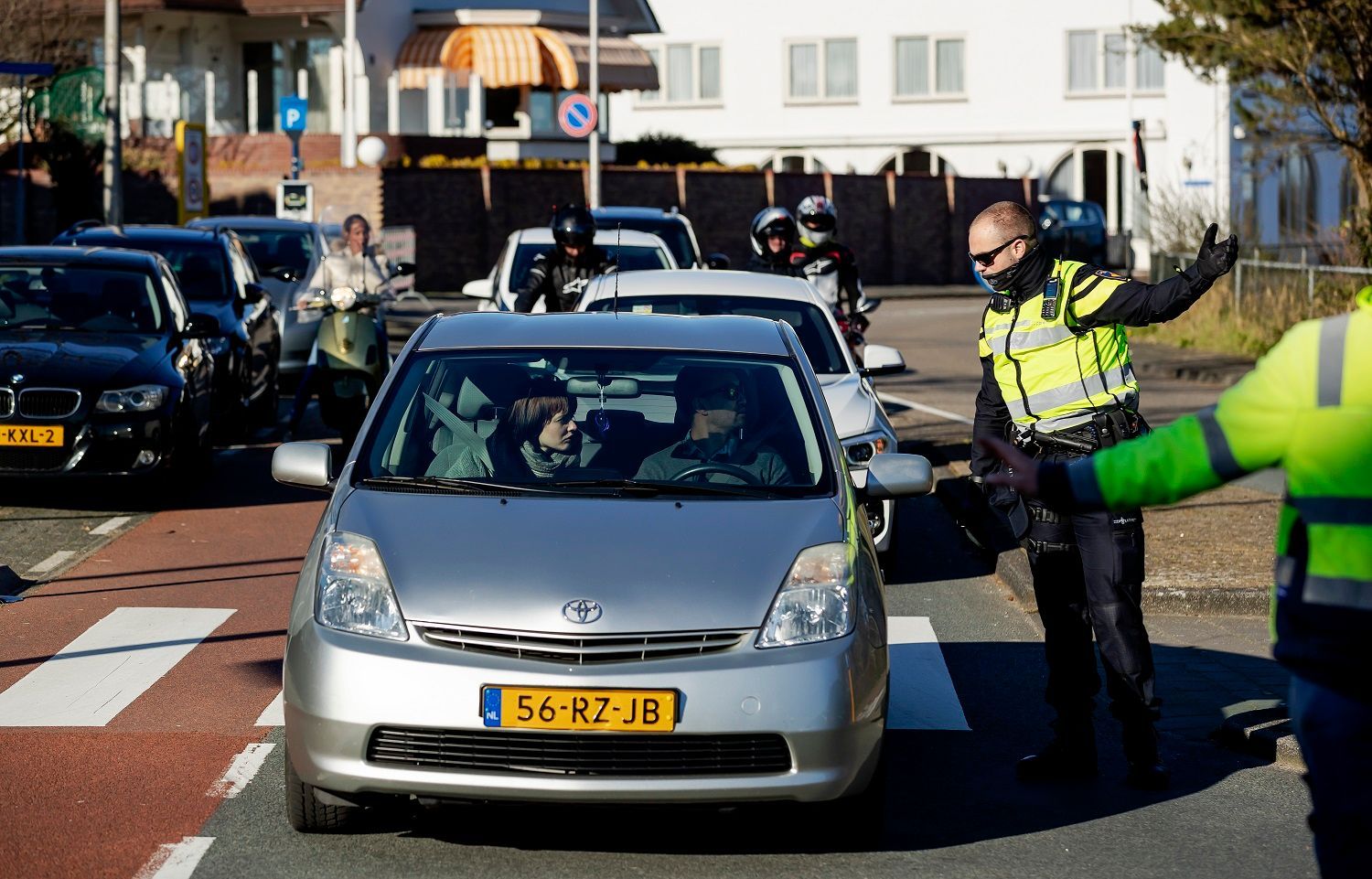 politie strand.jpg