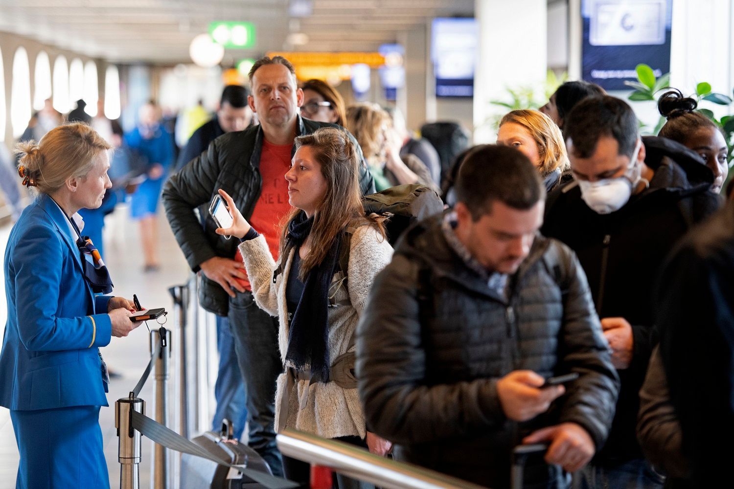 schiphol drukte.jpg