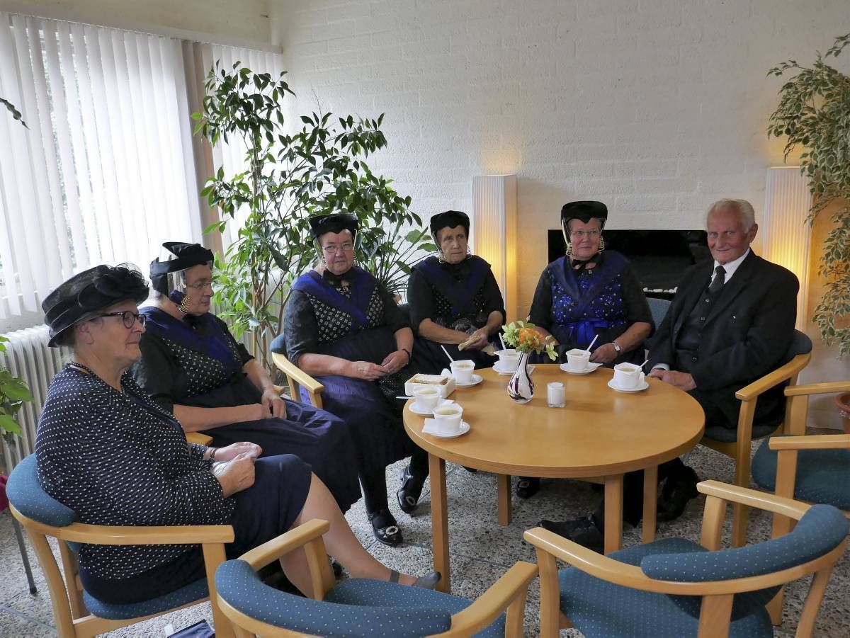 Kerktijden Ds K Veldman Ds. K. Veldman op Ontmoetingsdag Ede: Vaste hoop is het centrum