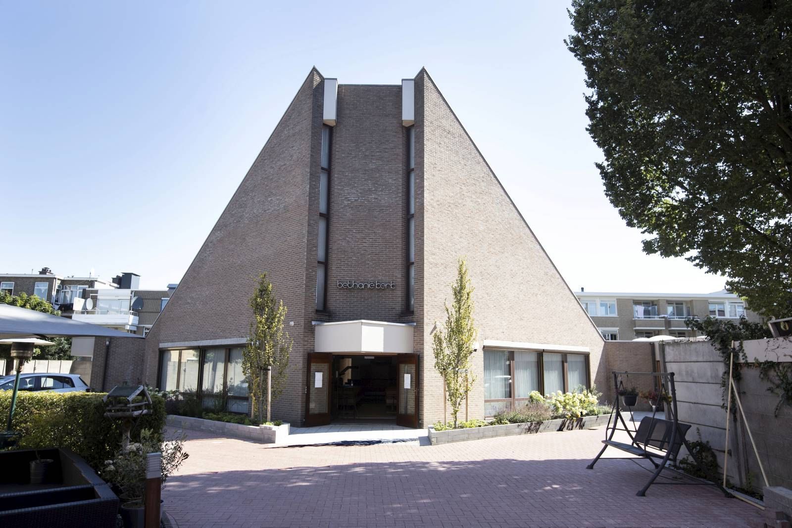 Gg Den HaagScheveningen kerkt in hofje in de Hofstad